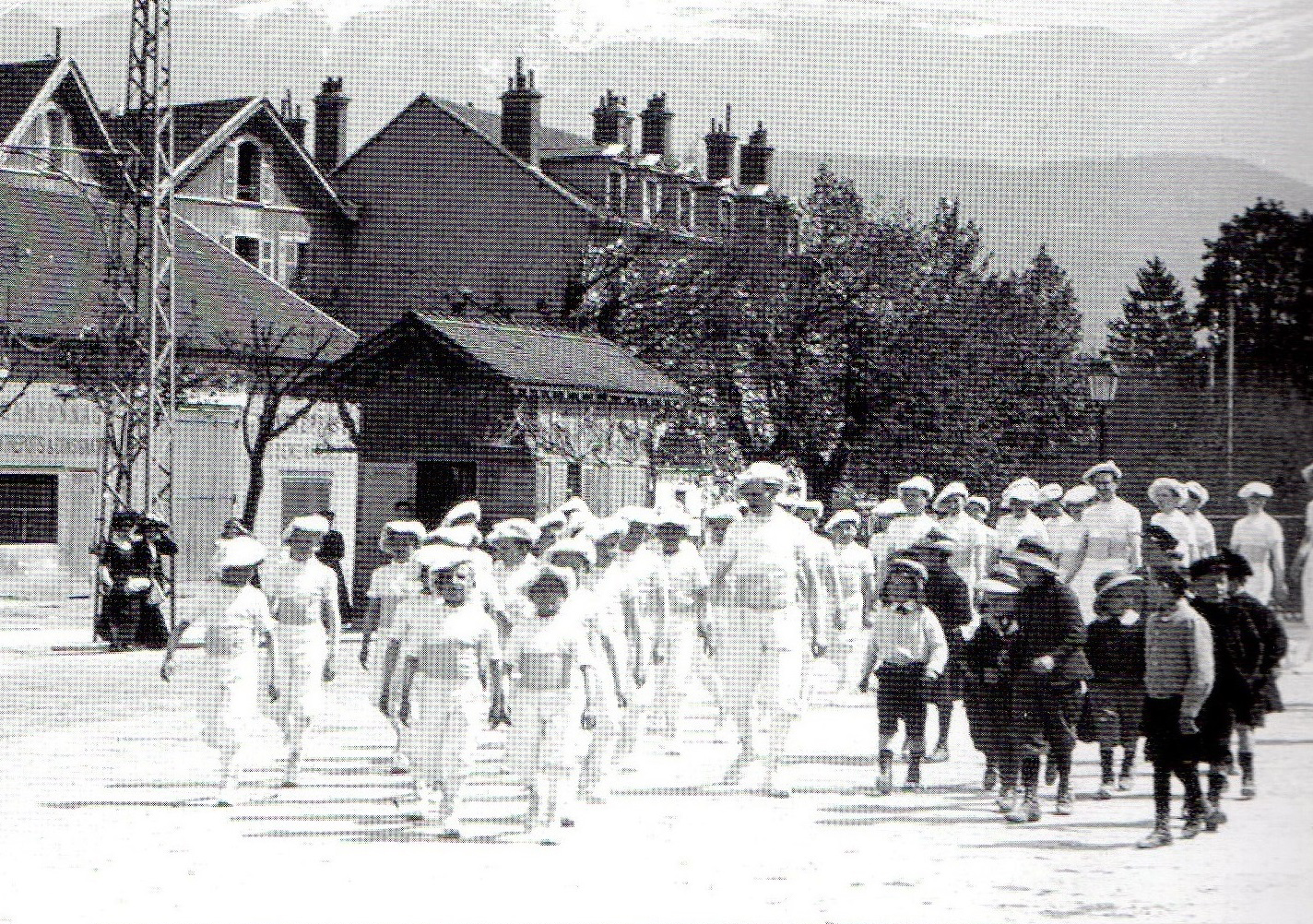 Historique : le premier défilé de l'Étoile de Voiron le 23 avril 1911